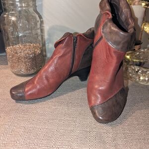 Stylish Red and Brown Women's Ankle Boots
